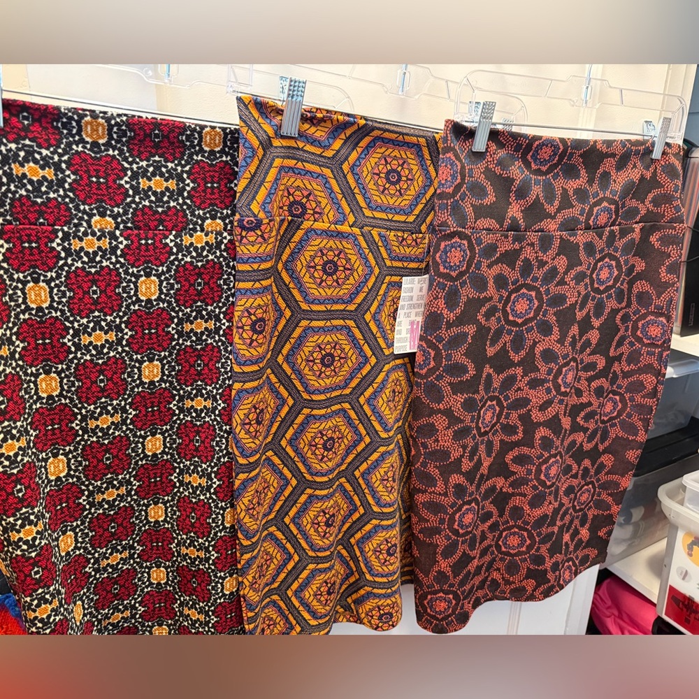 Lot of 3 LuLaRoe Cassie Pencil Skirts – Size M